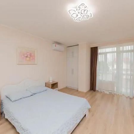 Comfortable Apartment In The Centre Odessa Exterior foto